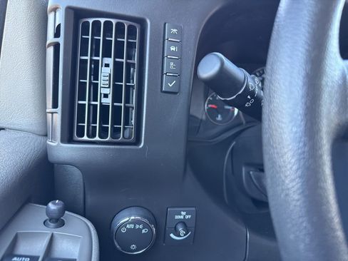 Used 2023 Chevrolet Express 2500 w/ Driver Convenience Package image 18