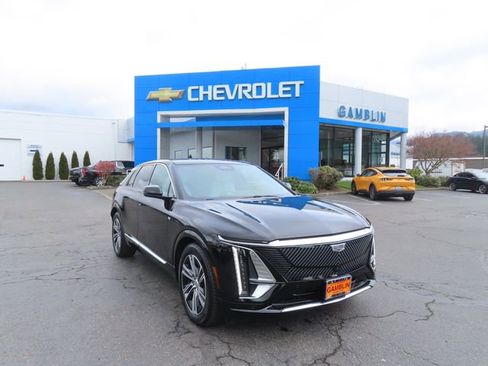 Used 2024 Cadillac Lyriq Luxury w/ LPO, Floor Liner Package image 50