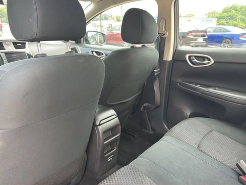 Used 2019 Nissan Sentra SR FWD image 47