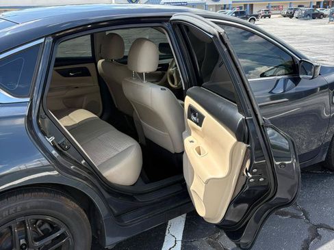 Used 2016 Nissan Altima 2.5 S FWD image 13
