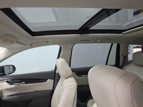 Used 2020 Cadillac XT6 Premium Luxury FWD image 5