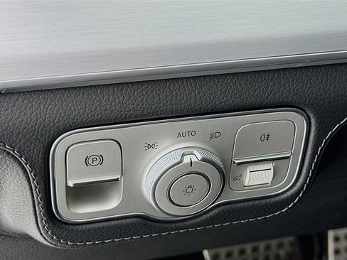 Certified 2025 Mercedes-Benz GLE 53 AMG GLE 53 AMG image 11