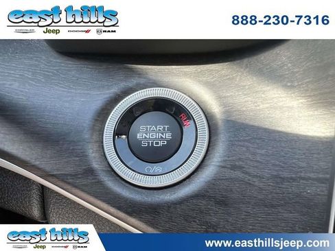 Certified 2023 Jeep Grand Cherokee Limited image 33