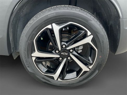 Used 2023 Chevrolet TrailBlazer RS w/ Convenience Package image 8