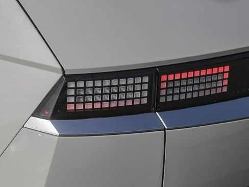 Certified 2024 Hyundai Ioniq 5 SEL image 10