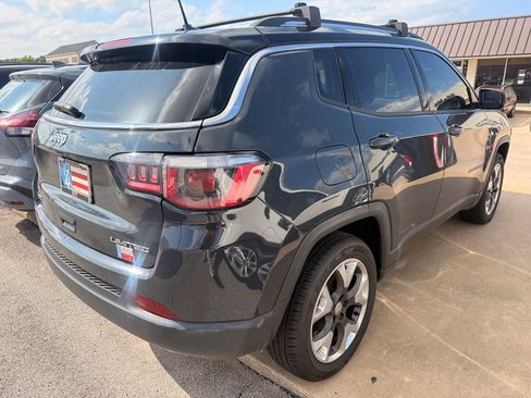 Used 2018 Jeep Compass Limited AWD/4WD image 6