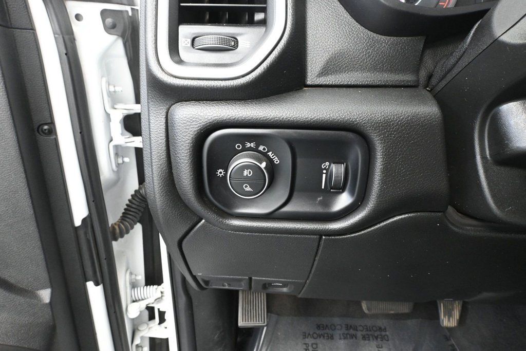 Used 2022 RAM 2500 Big Horn w/ Cold Weather Group AWD/4WD image 19
