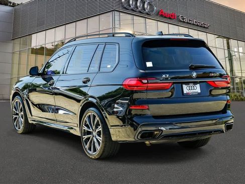 Used 2022 BMW X7 M50i w/ Dynamic Handling Package AWD/4WD image 2