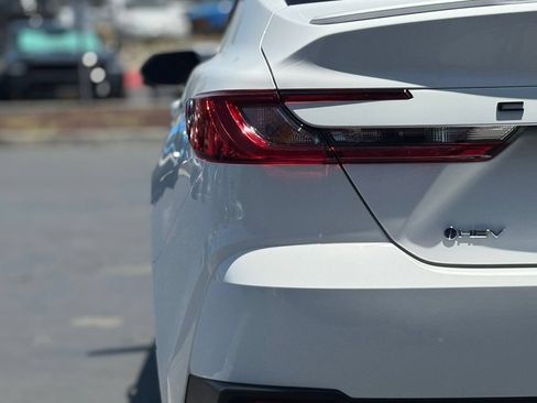 Certified 2025 Toyota Camry SE FWD image 14