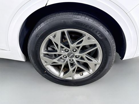 Used 2025 Genesis GV70 2.5T AWD/4WD image 29