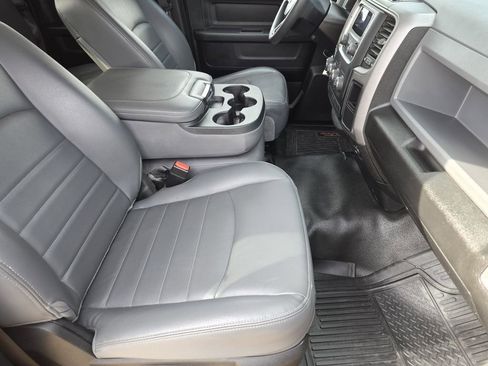 Used 2019 RAM 1500 Tradesman image 9