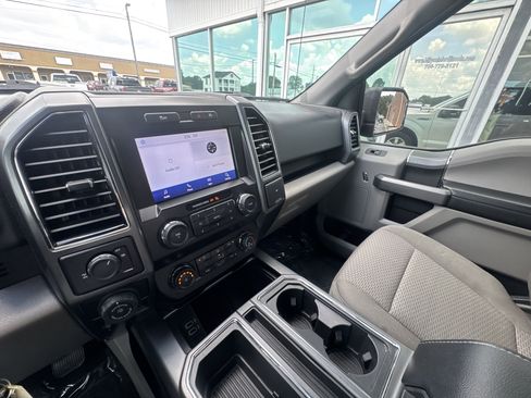 Used 2019 Ford F150 XLT w/ Equipment Group 302A Luxury RWD image 11