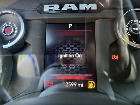Used 2025 RAM 1500 Big Horn AWD/4WD image 35