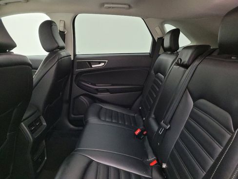 Used 2023 Ford Edge SEL image 18