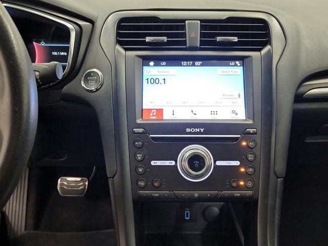 Used 2018 Ford Fusion Titanium AWD/4WD image 33
