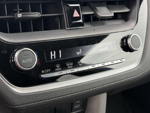 Used 2024 Toyota Corolla Cross SE AWD/4WD image 20