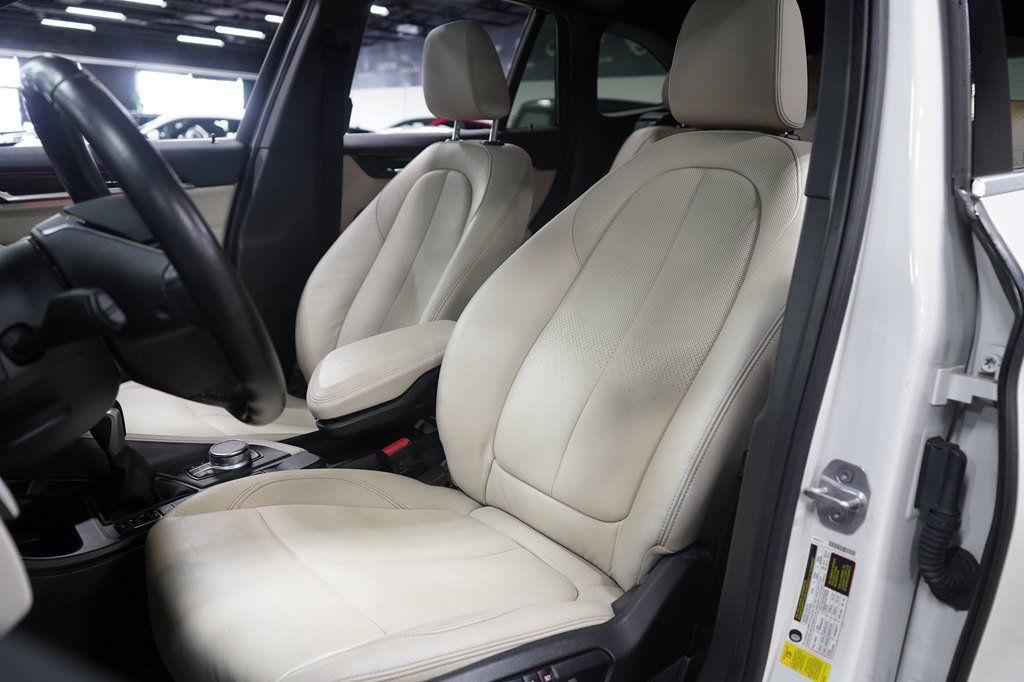 Used 2019 BMW X1 sDrive28i w/ Convenience Package FWD image 12