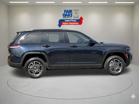 Used 2023 Jeep Grand Cherokee Trailhawk AWD/4WD image 6
