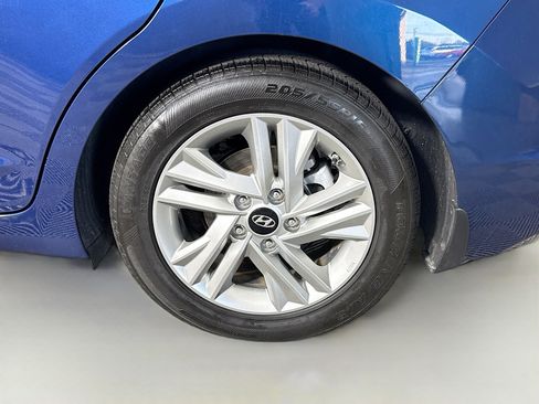 Used 2020 Hyundai Elantra SEL image 36