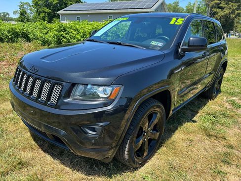 Used 2015 Jeep Grand Cherokee Altitude AWD/4WD image 1