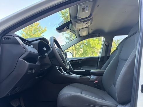 Used 2024 Toyota RAV4 LE FWD image 12