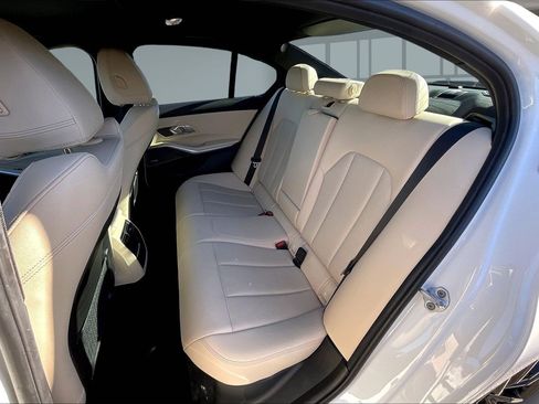 Used 2023 BMW M340i xDrive image 22