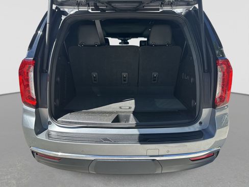 Certified 2023 GMC Yukon SLT w/ SLT Premium Package AWD/4WD image 26
