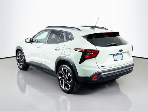 Used 2024 Chevrolet Trax RS image 8