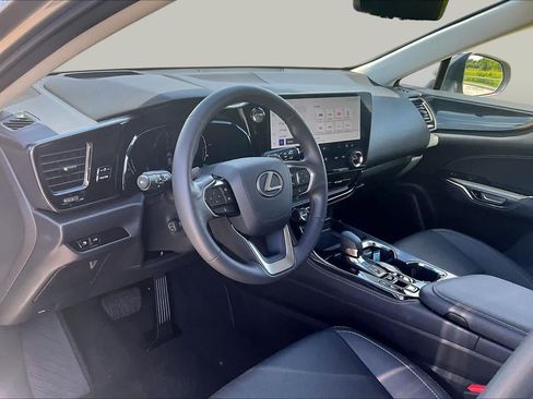 Used 2022 Lexus NX 350h AWD image 17