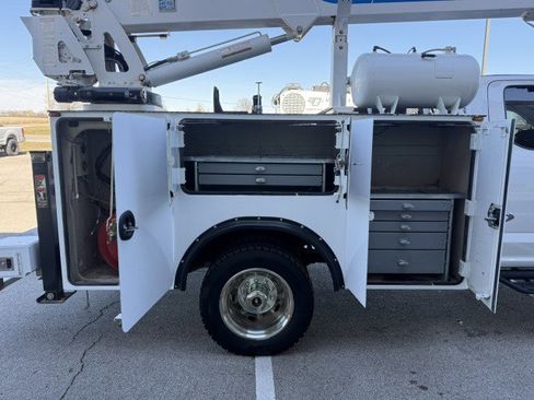 Used 2019 Ford F550 4x4 SuperCab Super Duty image 16