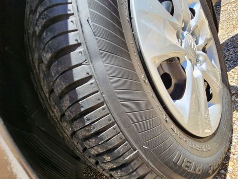 Used 2017 Kia Forte LX image 13