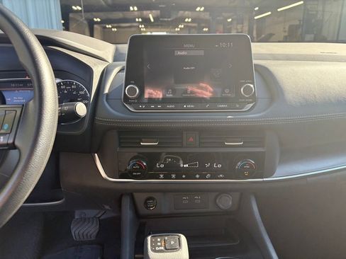 Certified 2024 Nissan Rogue SV image 20