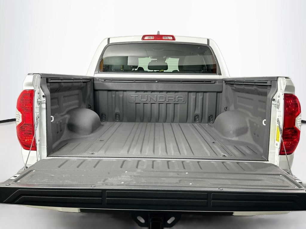 Used 2021 Toyota Tundra Limited w/ Limited Premium Package AWD/4WD image 16