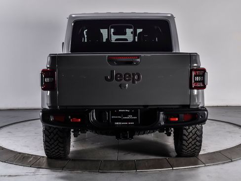 Used 2021 Jeep Gladiator Rubicon AWD/4WD image 5