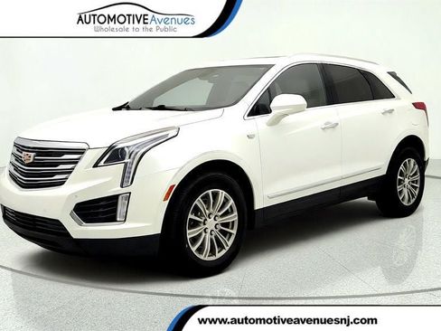 Used 2019 Cadillac XT5 Luxury FWD image 1
