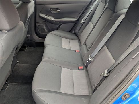 Used 2022 Nissan Sentra SV w/ Trunk Package image 12