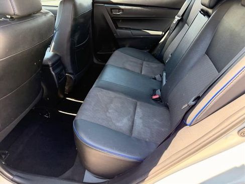 Used 2018 Toyota Corolla SE w/ Carpet Mat Package (TMS) FWD image 7