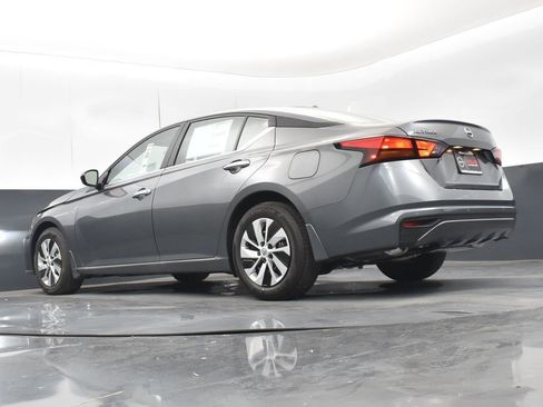 New 2025 Nissan Altima 2.5 S image 39