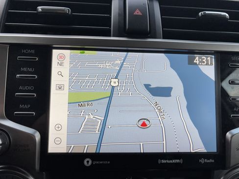 Certified 2024 Toyota 4Runner SR5 Premium image 27