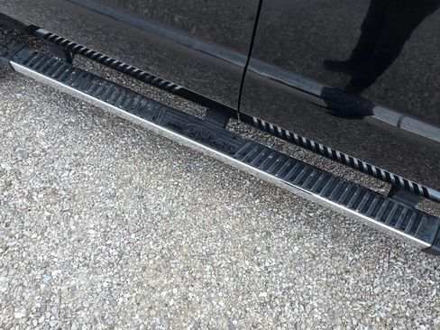 Used 2015 Ford F250 XLT w/ XLT Premium Package image 24