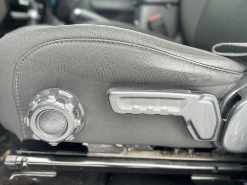 Used 2020 Jeep Wrangler Unlimited Sport image 10