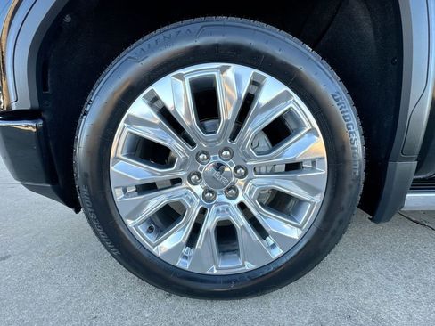 Certified 2020 GMC Sierra 1500 Denali w/ Denali Ultimate Package image 35