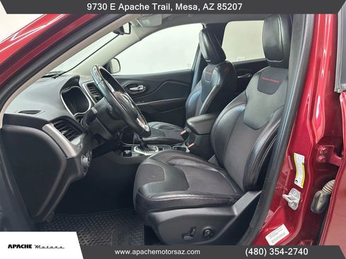 Used 2014 Jeep Cherokee Trailhawk w/ Comfort/Convenience Group image 31