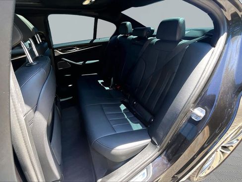 Used 2022 BMW 530i w/ Premium Package RWD image 21
