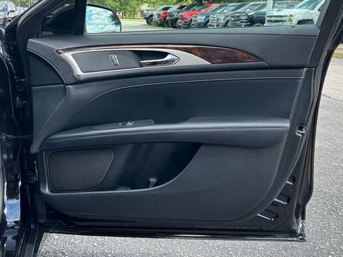 Used 2019 Lincoln MKZ Reserve image 10