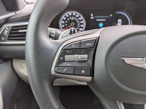 Used 2023 Genesis G70 2.0T RWD image 16