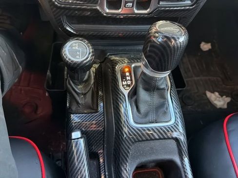 Used 2020 Jeep Gladiator Sport w/ Quick Order Package 24S image 17