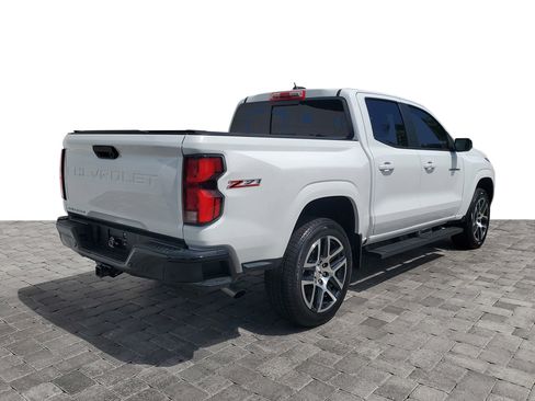 Used 2023 Chevrolet Colorado Z71 w/ Z71 Convenience Package 2 AWD/4WD image 6