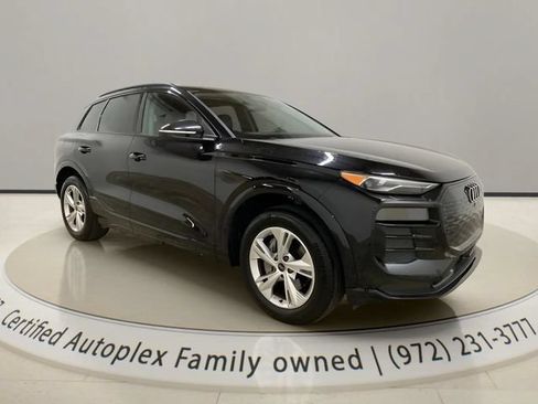 Used 2025 Audi Q6 e-tron Premium w/ Convenience Package RWD image 7