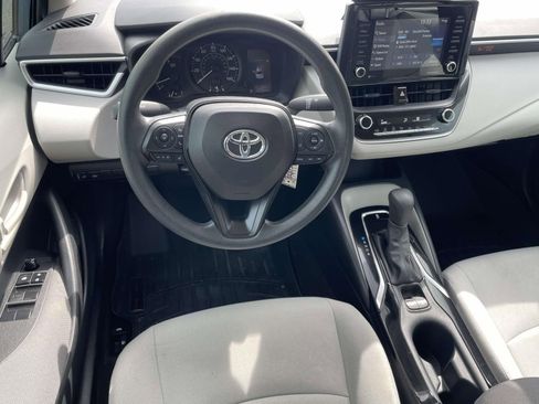 Used 2022 Toyota Corolla L FWD image 13